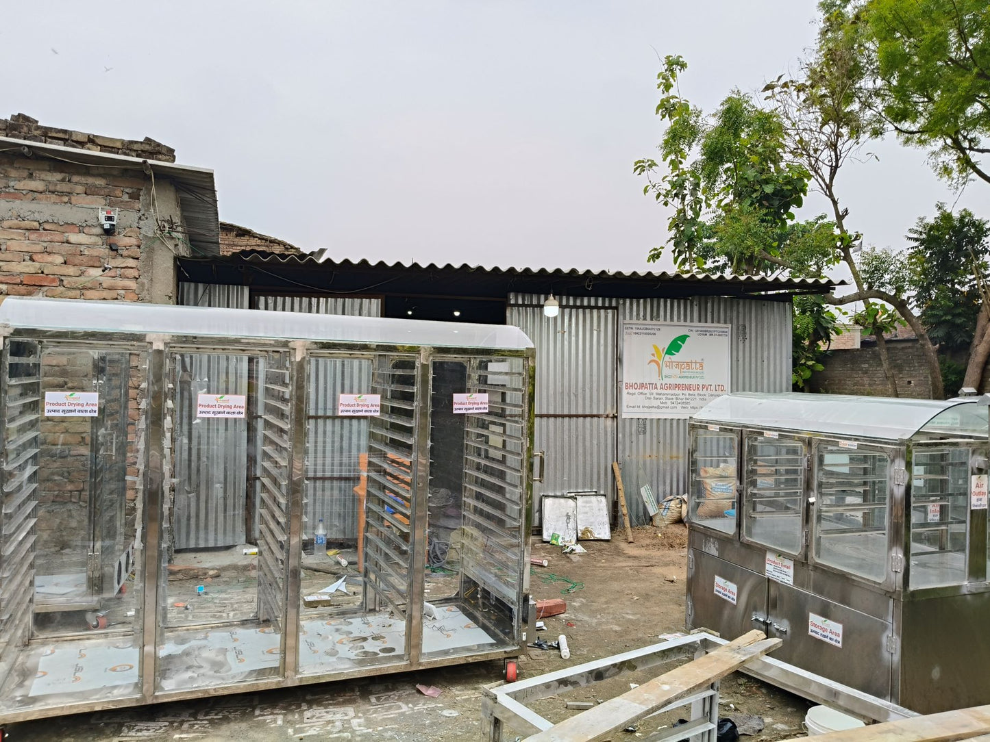 Bhojpatta Pragati-F200H Hybrid Solar Fish Dryer – 200 KG Capacity